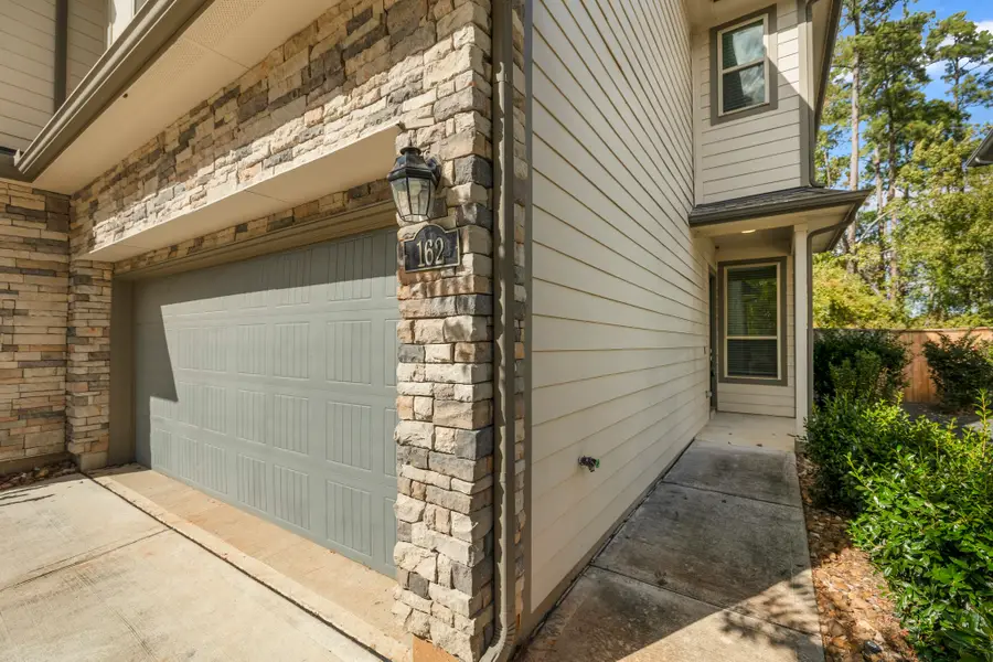 162 Moon Dance Court, Conroe, TX 77304 - Image #2