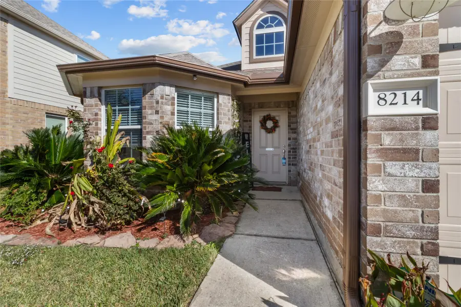 8214 Rosemary Drive, Baytown, TX 77521 - Image #2