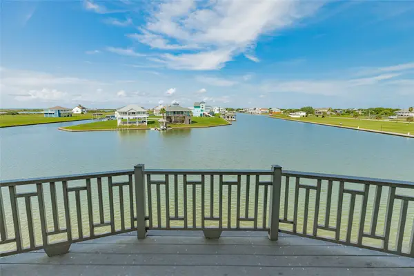 1406 17th Street, Port Bolivar, TX 77650