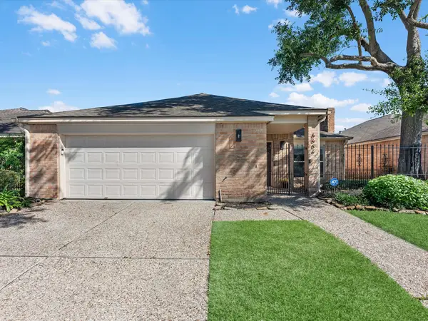 6606 Pauma Drive, Houston, TX 77069