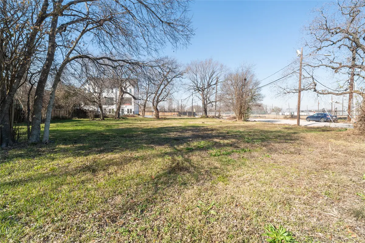 2812 Conti Street, Houston, TX 77020 - Image #1