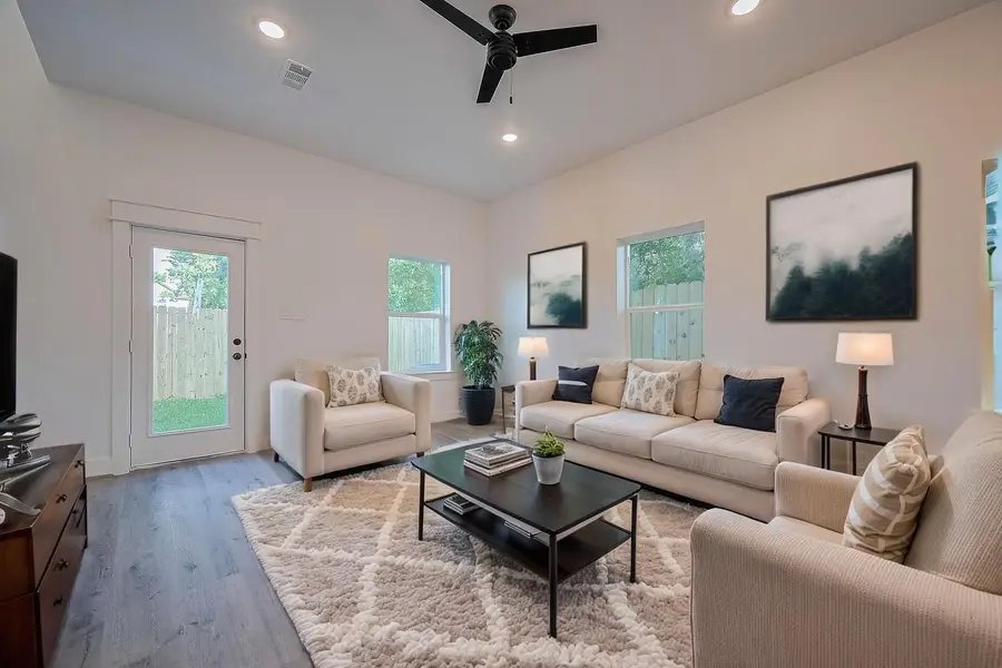 6747 Liverpool Street, Houston, TX 77021 - #2
