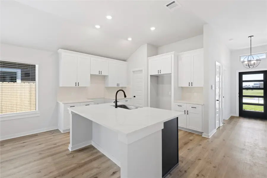 3214 Emerald Hills Dr, Angleton, TX 77515 - Image #3