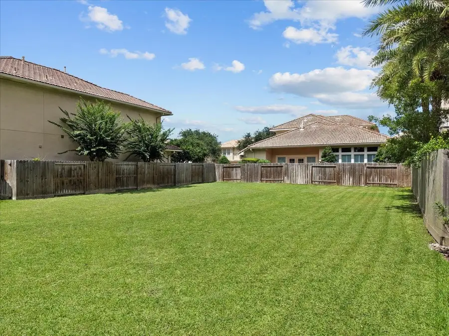 403 Waterford Way, Kemah, TX 77565 - #2