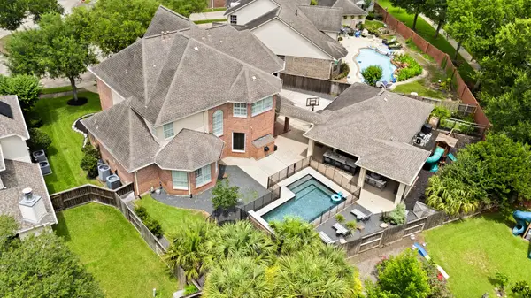 7722 Northwoods Drive, Sugar Land, TX 77479