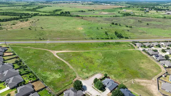 280 N Lantana Circle, Sealy, TX 77474