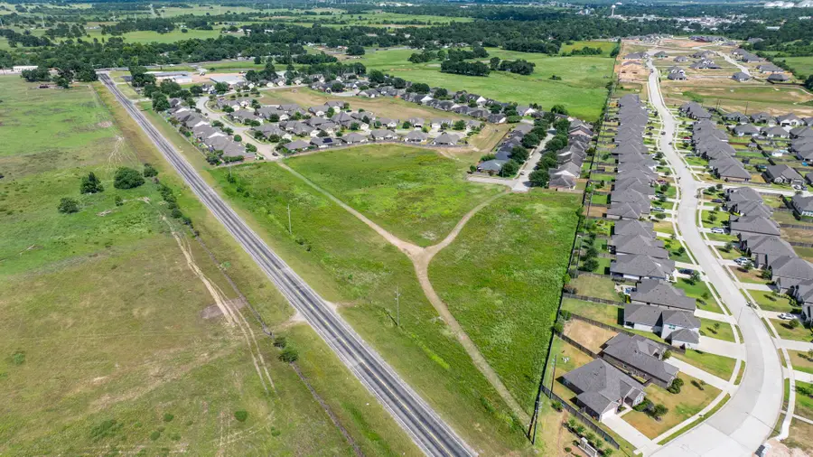 280 N Lantana Circle, Sealy, TX 77474 - #2