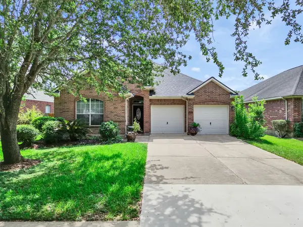 303 Autumn Creek Lane, Richmond, TX 77406
