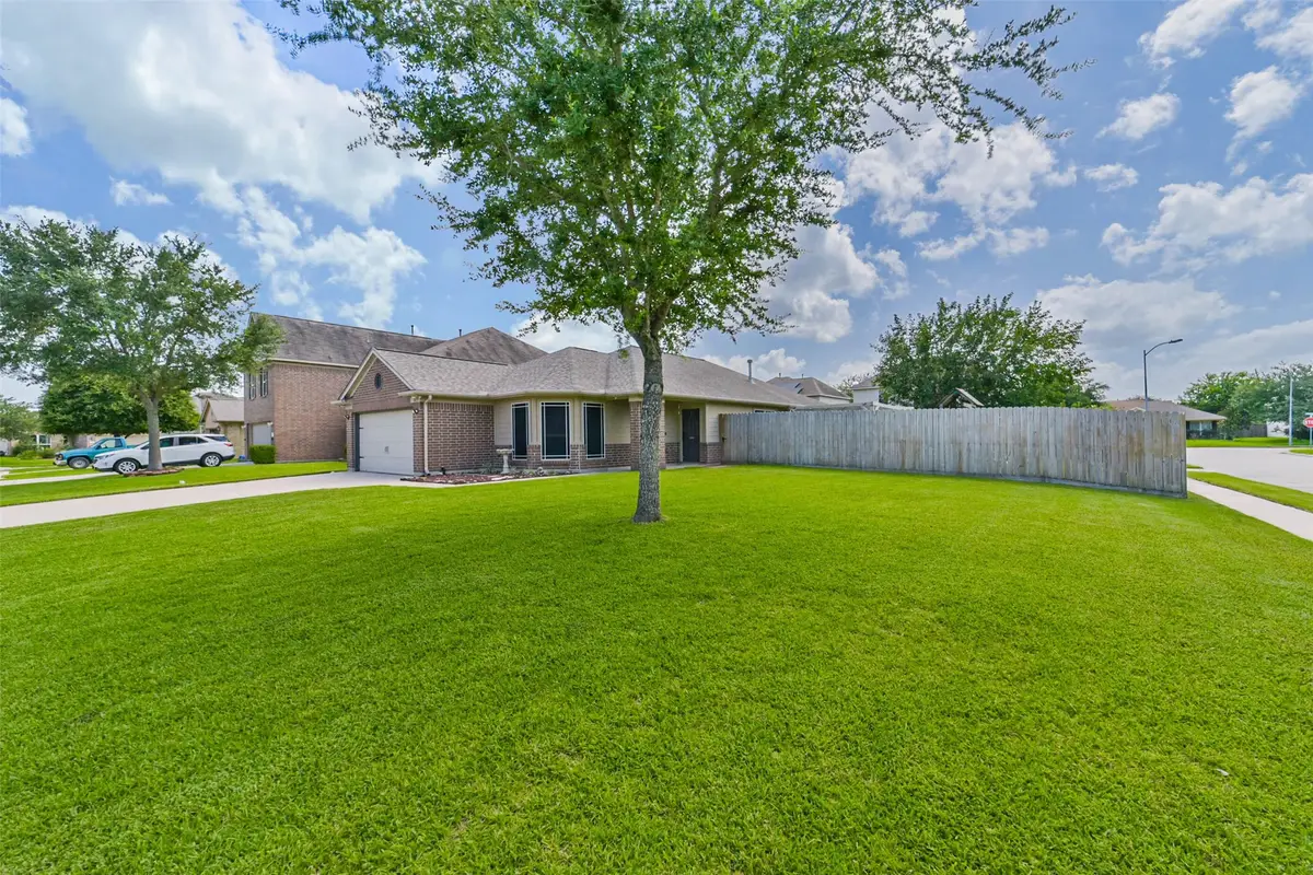 5435 Ginseng Drive, Baytown, TX 77521 - #1