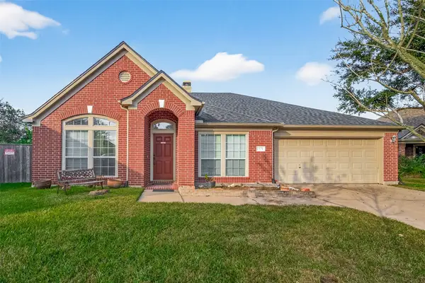 3131 Valley Court, Manvel, TX 77578