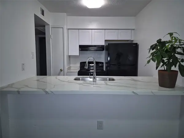 10601 South Drive #93, Houston, TX 77099