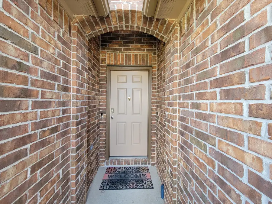 610 Autumn Flats Way, Rosharon, TX 77583 - #2