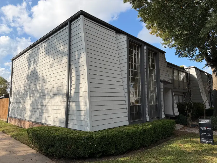 10141 Beekman Place Drive, Houston, TX 77043 - Image #3