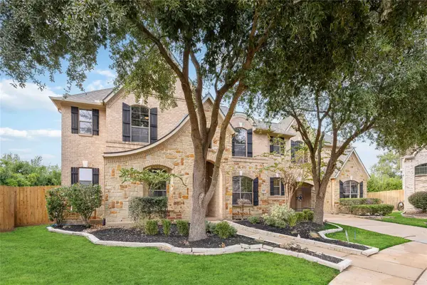 8823 Hollow Banks Lane, Houston, TX 77095