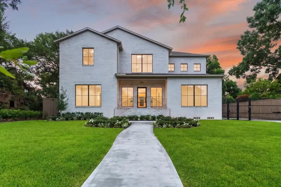 2341 Maroneal St, Houston, TX 77030 - #2