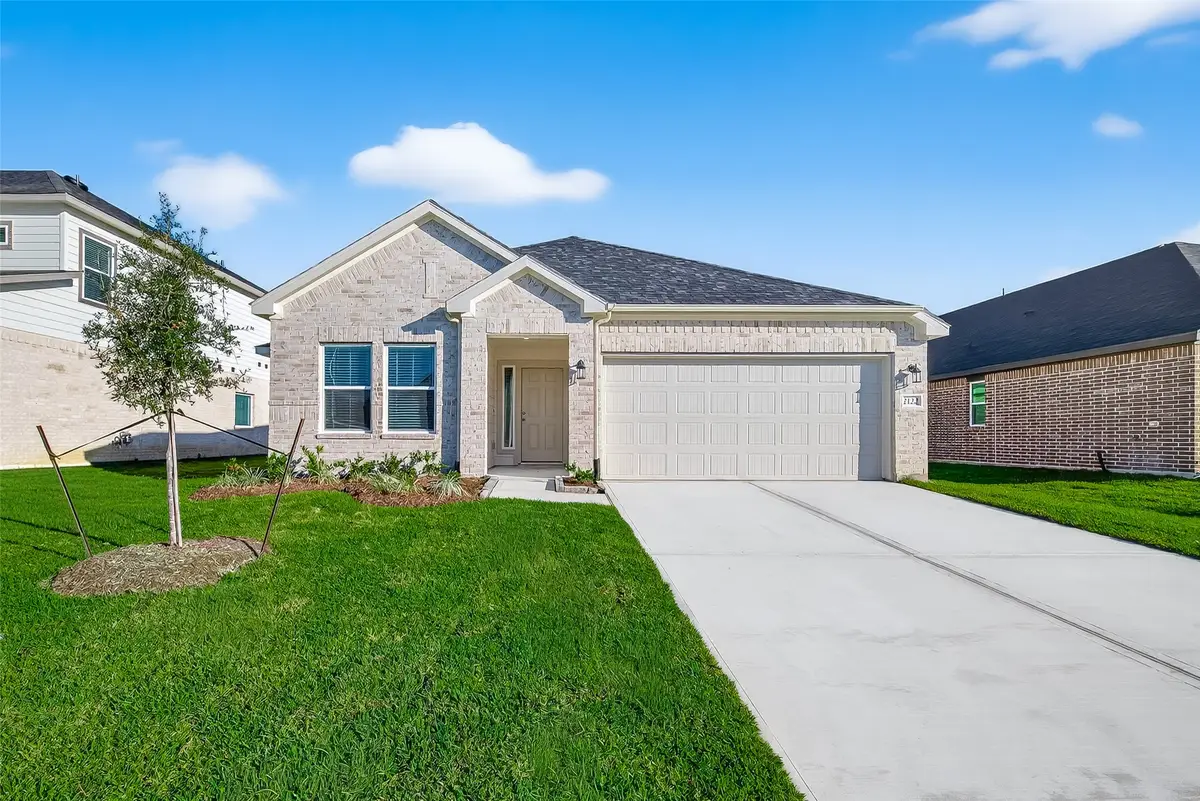 2118 Spring Hollow Dr Drive, Baytown, TX 77521 - #1