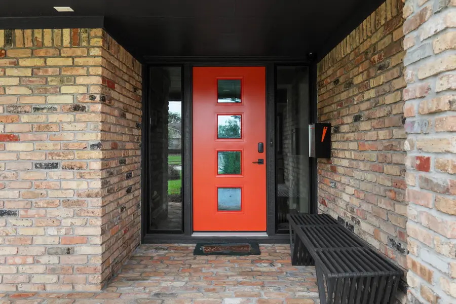 6727 Lindyann Lane, Houston, TX 77008 - Image #2