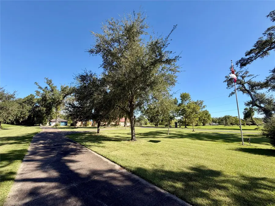 1231 County Road 201a, Angleton, TX 77515 - #2