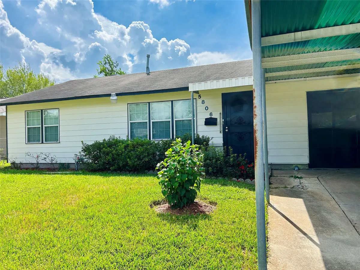 5806 Beldart Street, Houston, TX 77033 - Image #1