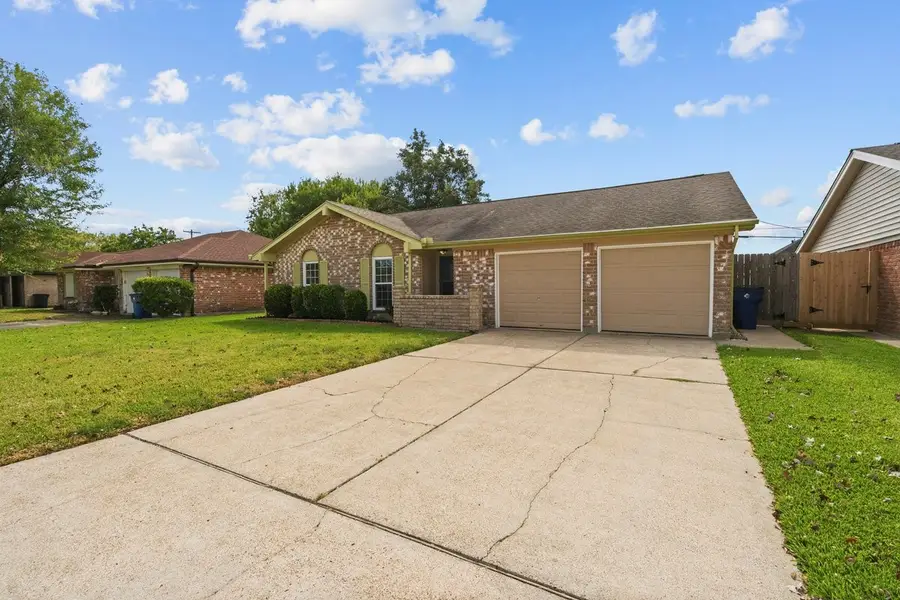 2813 33rd Avenue N, Texas City, TX 77590 - #2