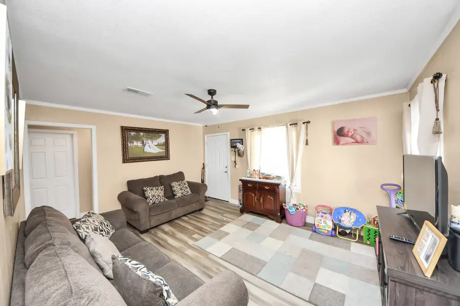 11025 Muscatine Street, Houston, TX 77029 - Image #2