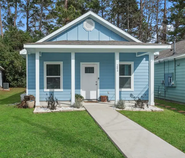 241 Ridgeside, Montgomery, TX 77316