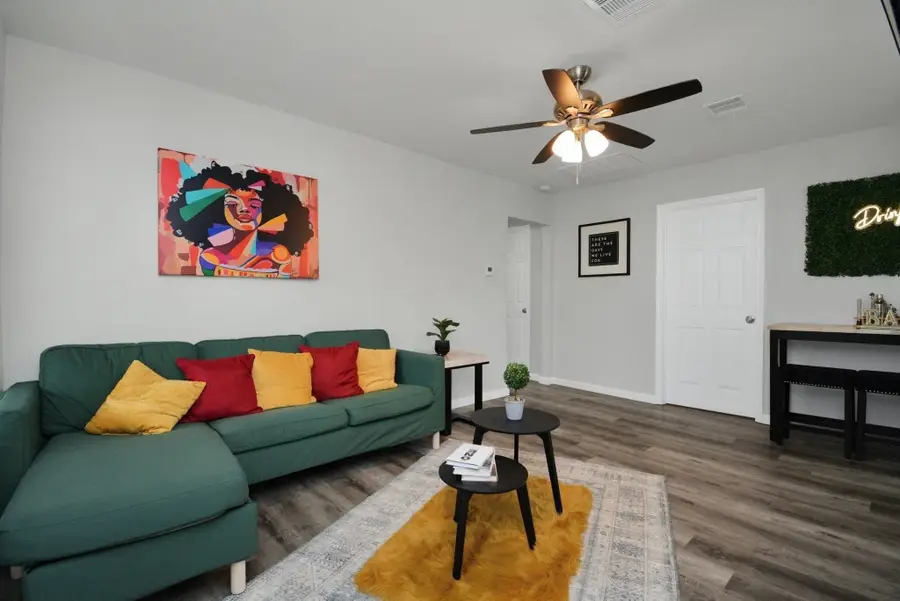 5410 Bataan Road, Houston, TX 77033 - #3