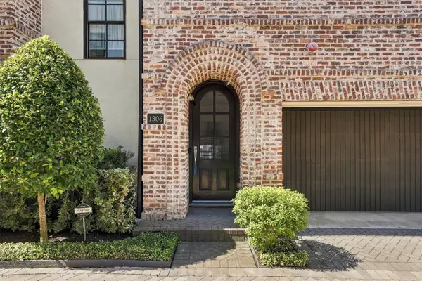 1306 Castle Court, Houston, TX 77006