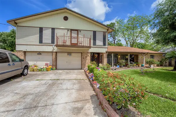 534 N Vionett Lane, Texas City, TX 77591