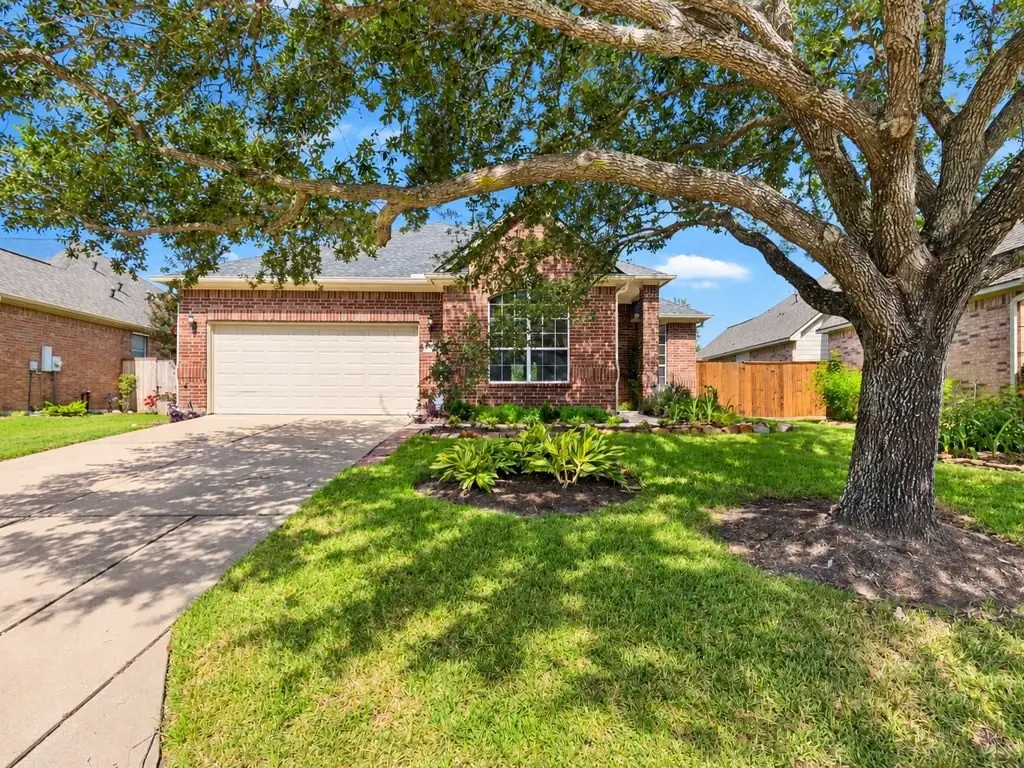 2404 S Venice Drive, Pearland, TX 77581 - #1