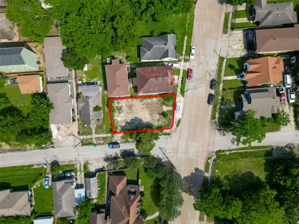 3301 Holman Street, Houston, TX 77004