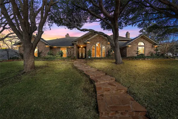 3740 Chimney Ridge Drive, Waco, TX 76708