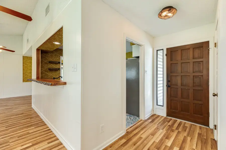 281 Crestview Drive, West Columbia, TX 77486 - #2