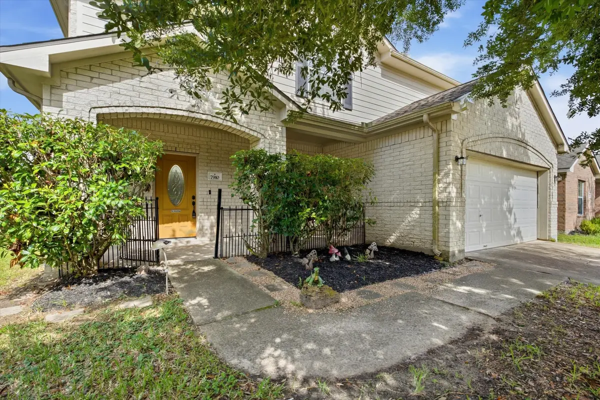 7910 Albatross Road, Baytown, TX 77523 - #1