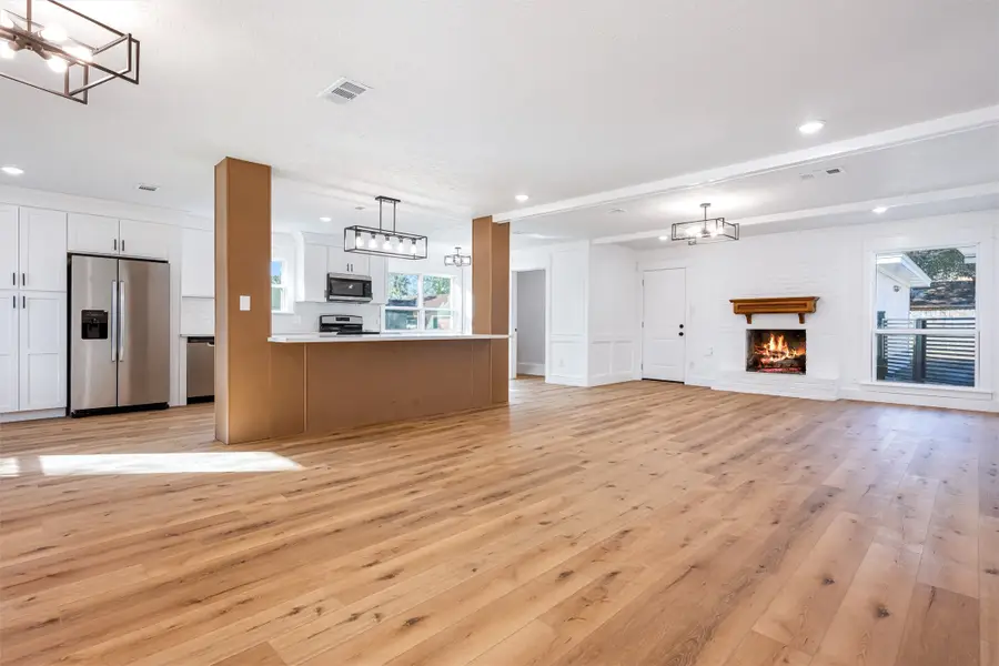 402 W Castle Harbour Drive, Friendswood, TX 77546 - #3