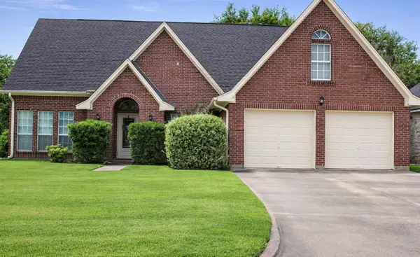 2186 Riverside Drive, West Columbia, TX 77486