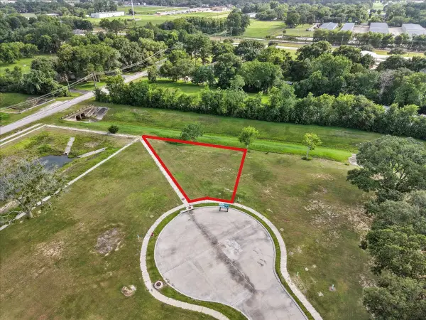 611 Acorn Creek Way, League City, TX 77573