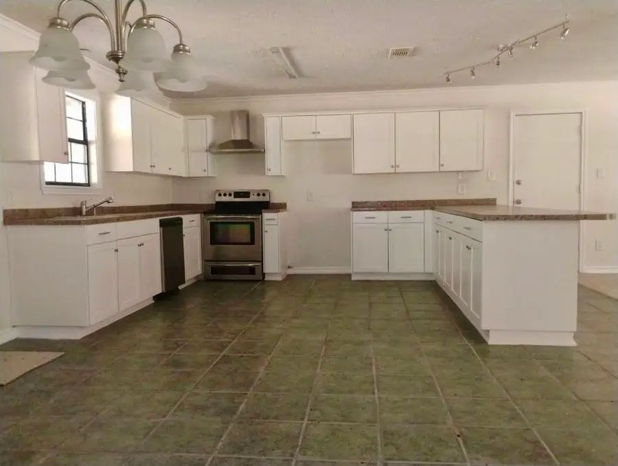 110 Briarwood Drive, Shepherd, TX 77371 - #2