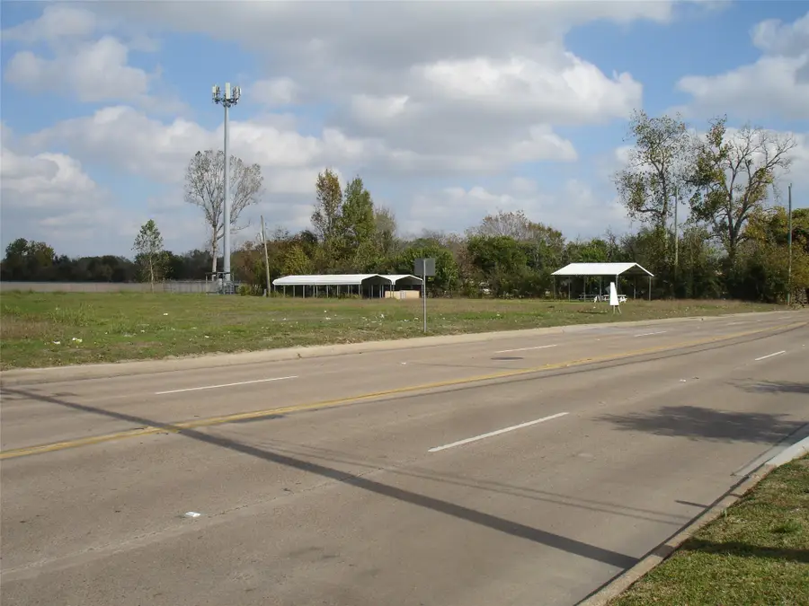 4205 Pasadena Boulevard, Pasadena, TX 77503 - Image #3