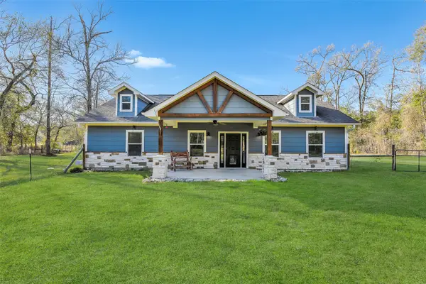 212 County Road 2202, Cleveland, TX 77327