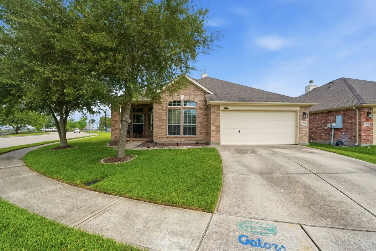 3203 Borden Gully Drive, Dickinson, TX 77539 - #1