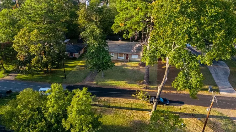 806 Newsom Avenue, Lufkin, TX 75904 - Image #3