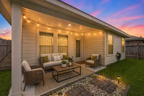 16801 Lonely Pines Drive, Conroe, TX 77302