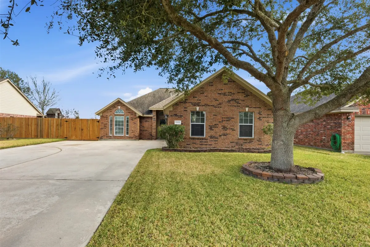 11806 Oregon Trail, Santa Fe, TX 77510 - #1