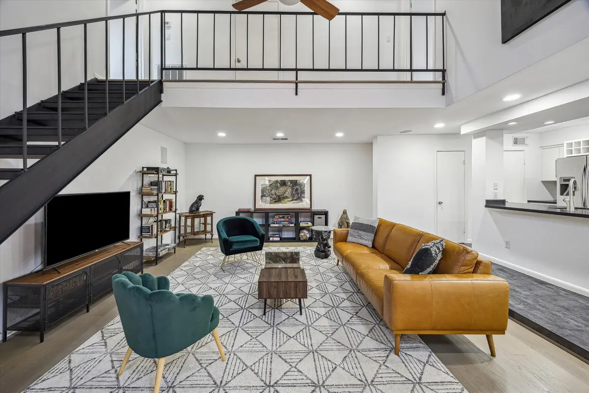 5524 Beverlyhill Street #2, Houston, TX 77056 - #1