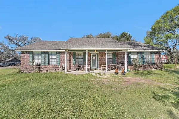 10408 Glennswood Drive, Navasota, TX 77868