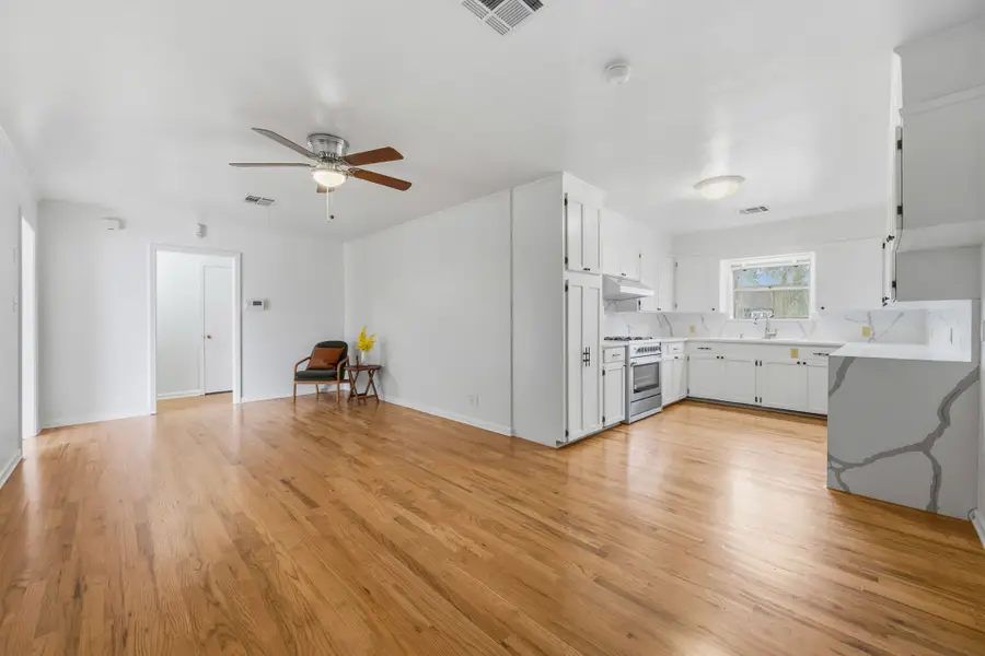 114 Taft Avenue, Cleveland, TX 77327 - #3