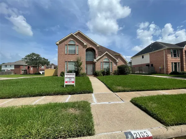 2103 Five Iron Drive, Houston, TX 77089