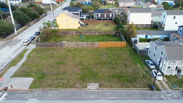 4017 Ball, Galveston, TX 77550