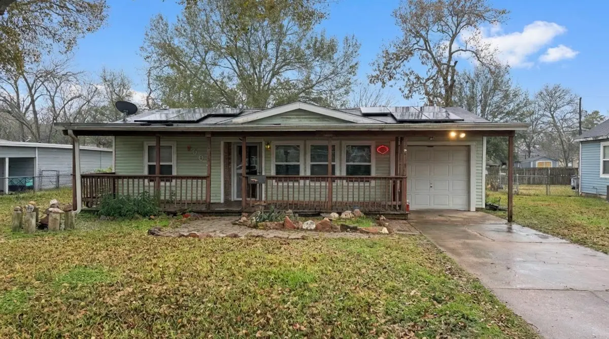 503 Honeysuckle Drive, La Marque, TX 77568 - Image #1